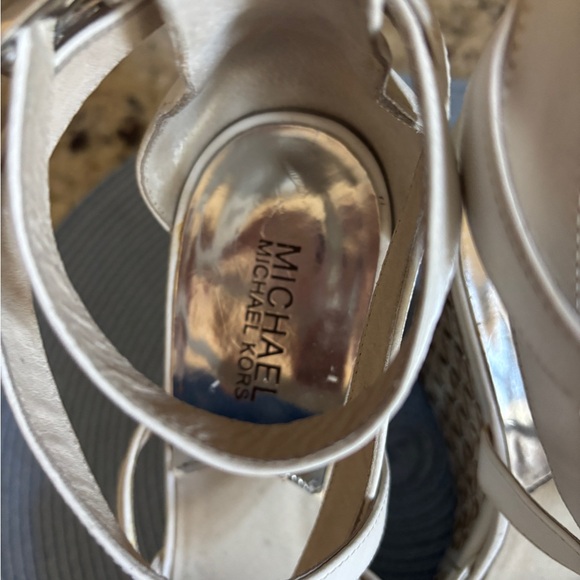 MICHAEL Michael Kors Off-White and Gold Wedge Platform Logo Patterned Sandals - Picture 8 of 13